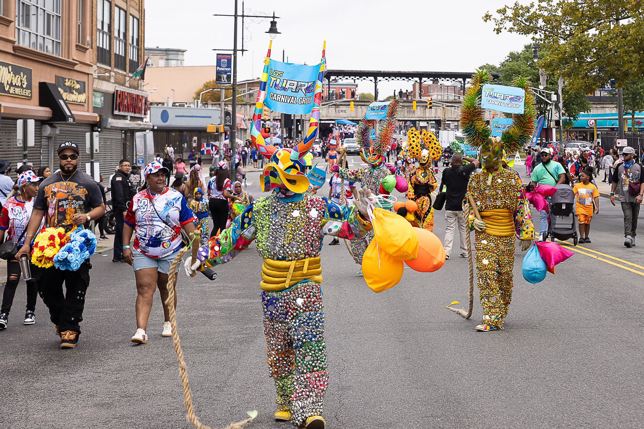 desfile-dominicano-de-paterson-NEW-COVER-6